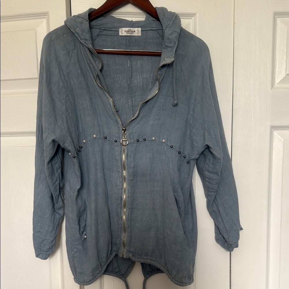 Blue Utility Jacket with Elastic Waistband and Full-Length Zipper